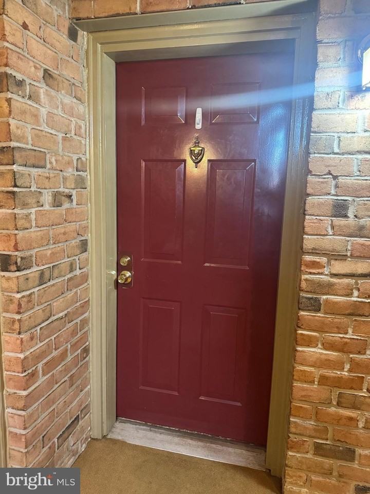 1302 Sugarwood Cir Unit 102 #102 - Photo 3 of 13