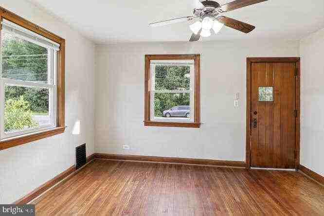 7611 Sparrows Point Blvd - Photo 3 of 46