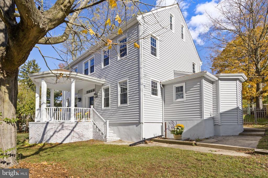 36 Chesterfield Rd - Photo 4 of 50