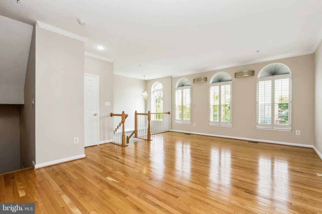 49 Inkberry Cir - Photo 3 of 25