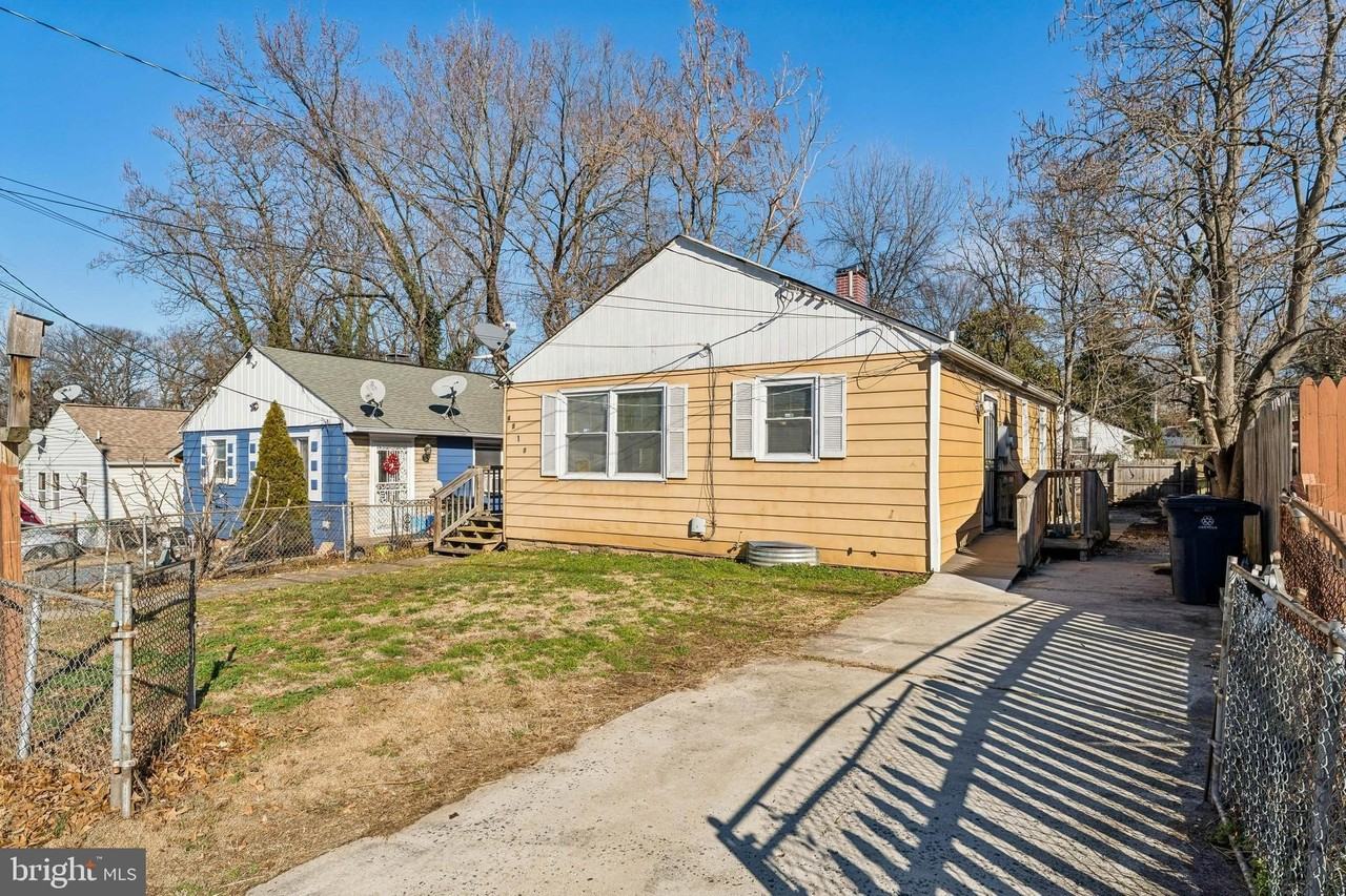 6510 Joplin St - Photo 2 of 18