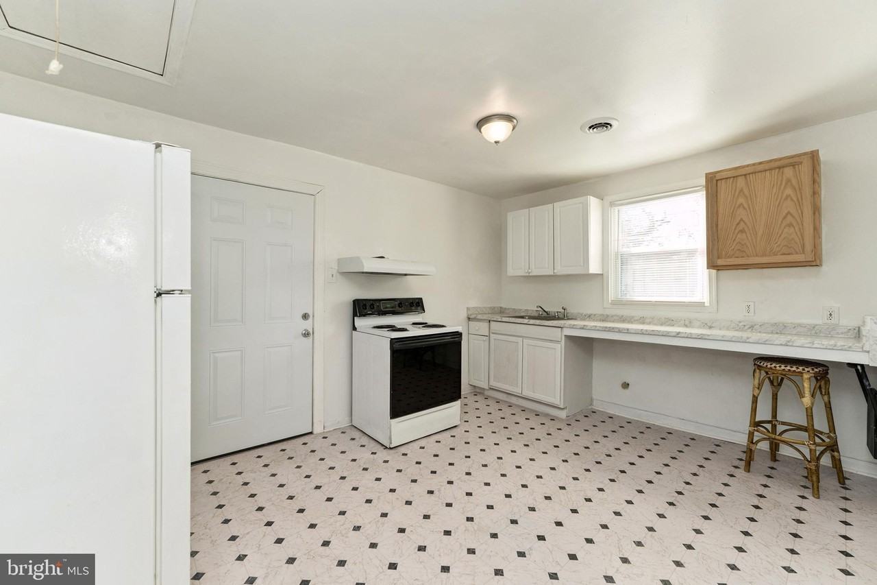 6510 Joplin St - Photo 5 of 18