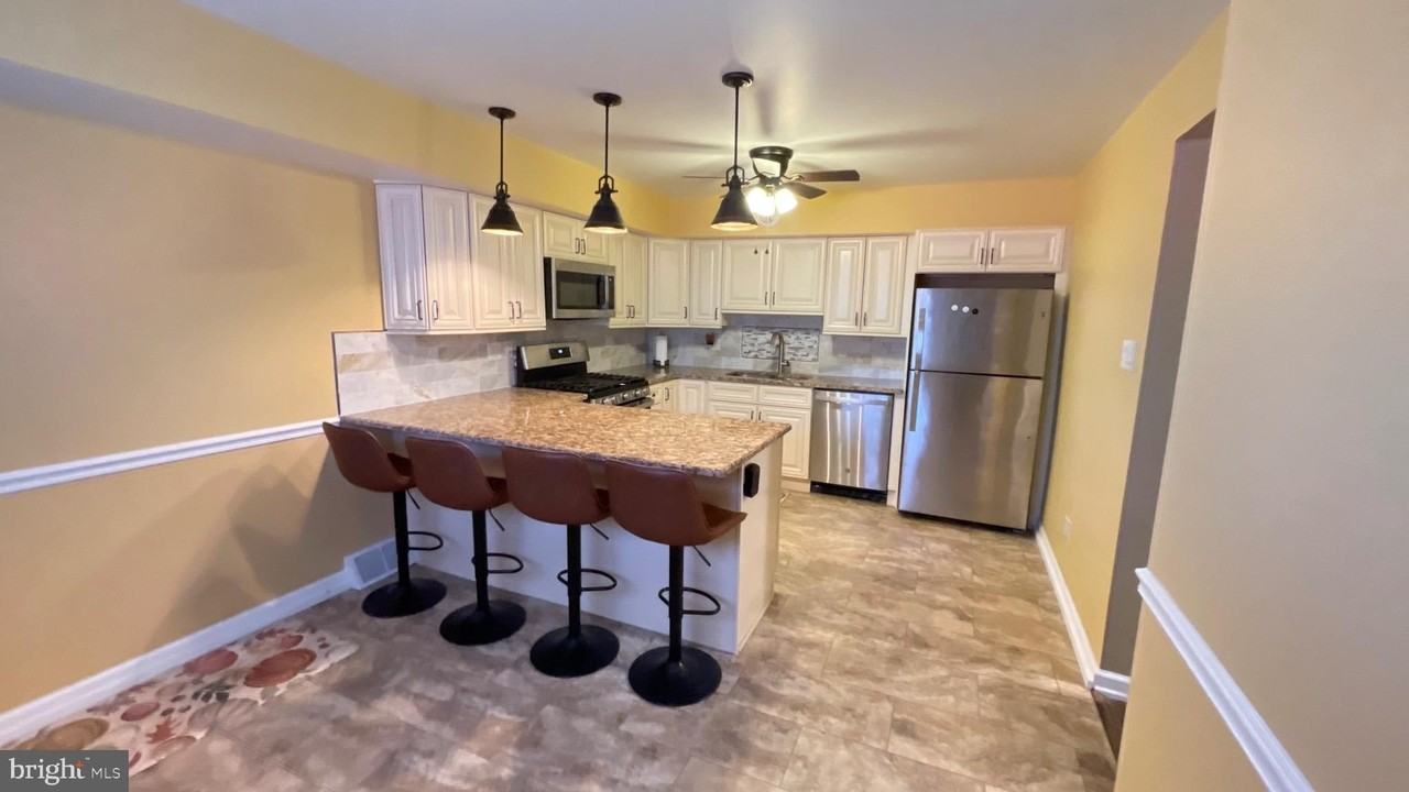 598 Belmont Ave Apt D101 #D101 - Photo 5 of 11