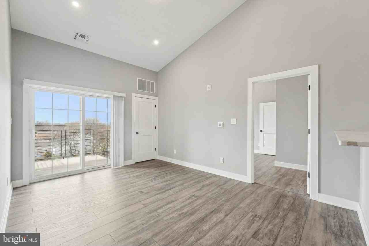 2421 Bristol Rd Unit 205 #205 - Photo 3 of 16