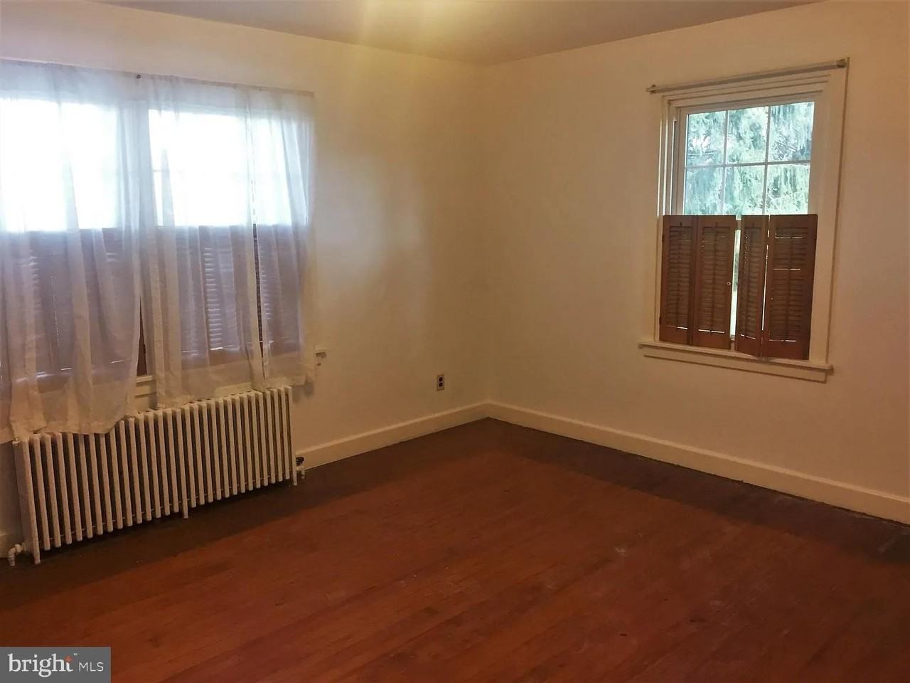 2232 River Rd - Photo 2 of 12