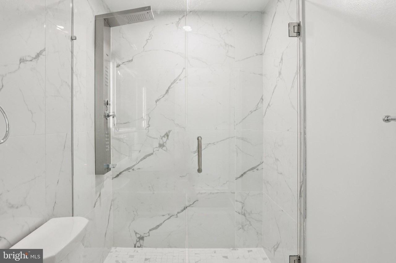 1201 VINE Street unit: Studio - Photo 4 of 29