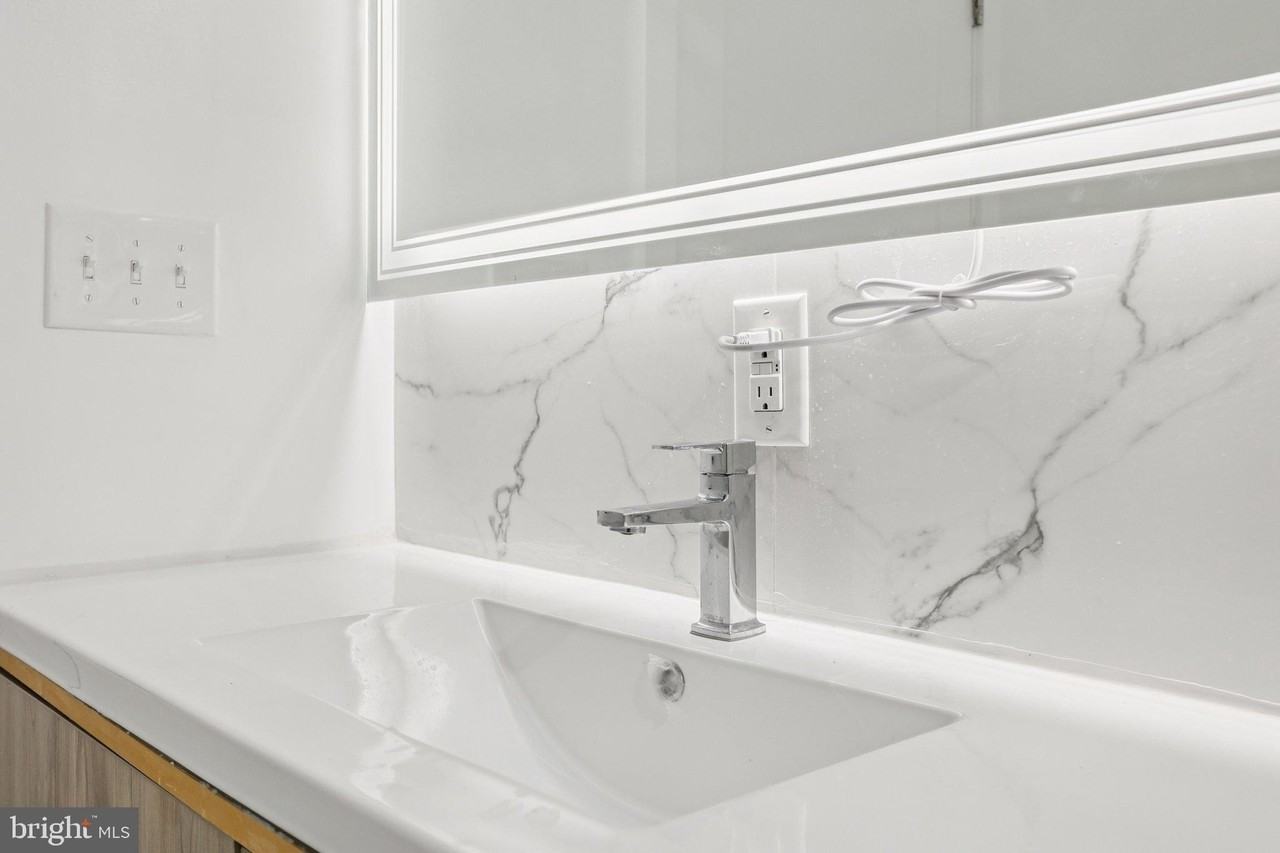 1201 VINE Street unit: Studio - Photo 5 of 29