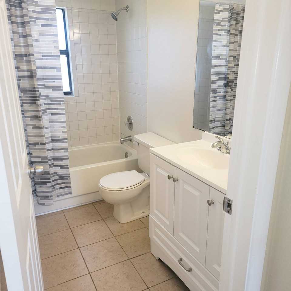 4030 78th Avenue North ##11 - Photo 3 of 8