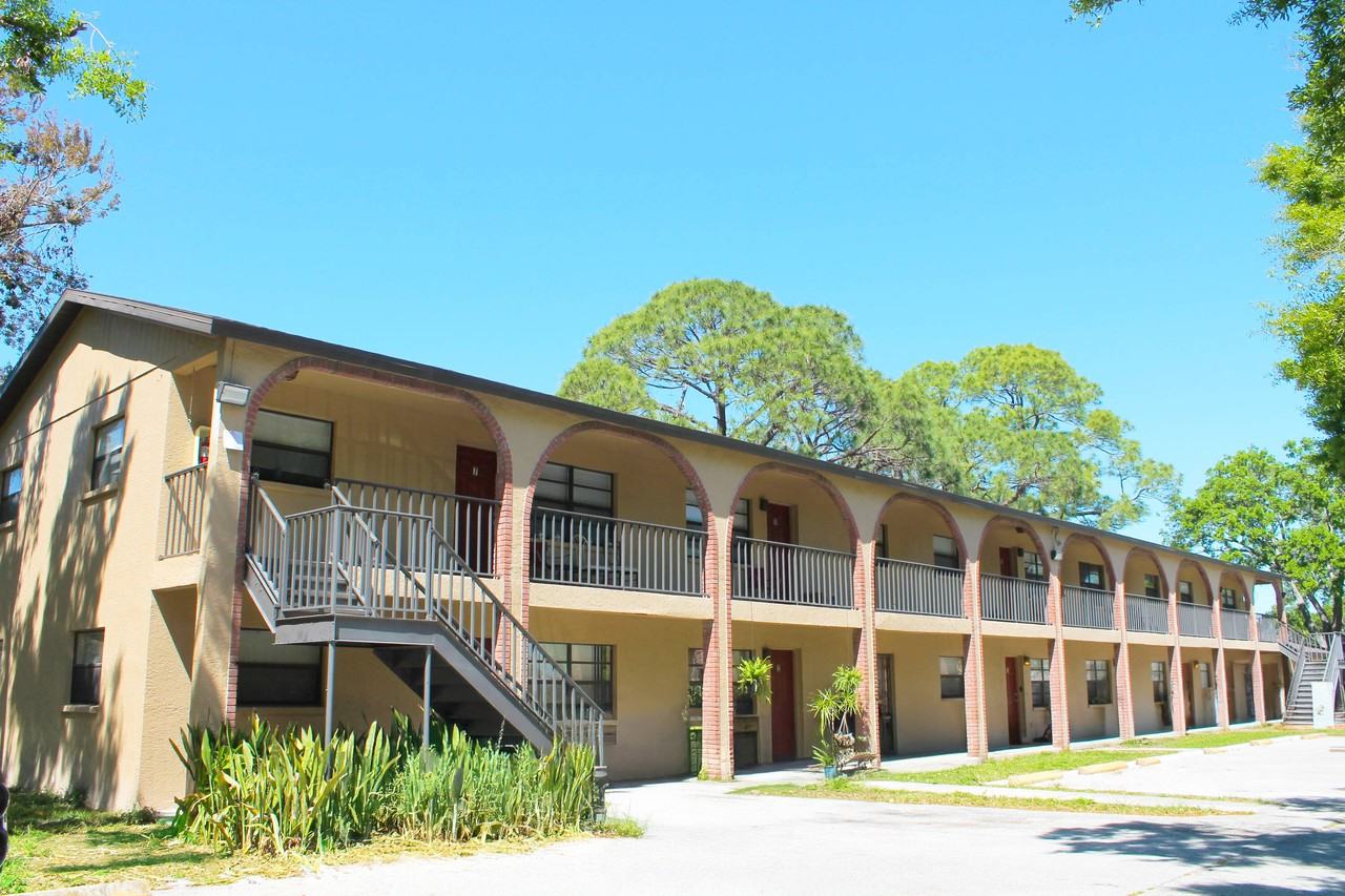 4030 78th Avenue North ##11 - Photo 7 of 8