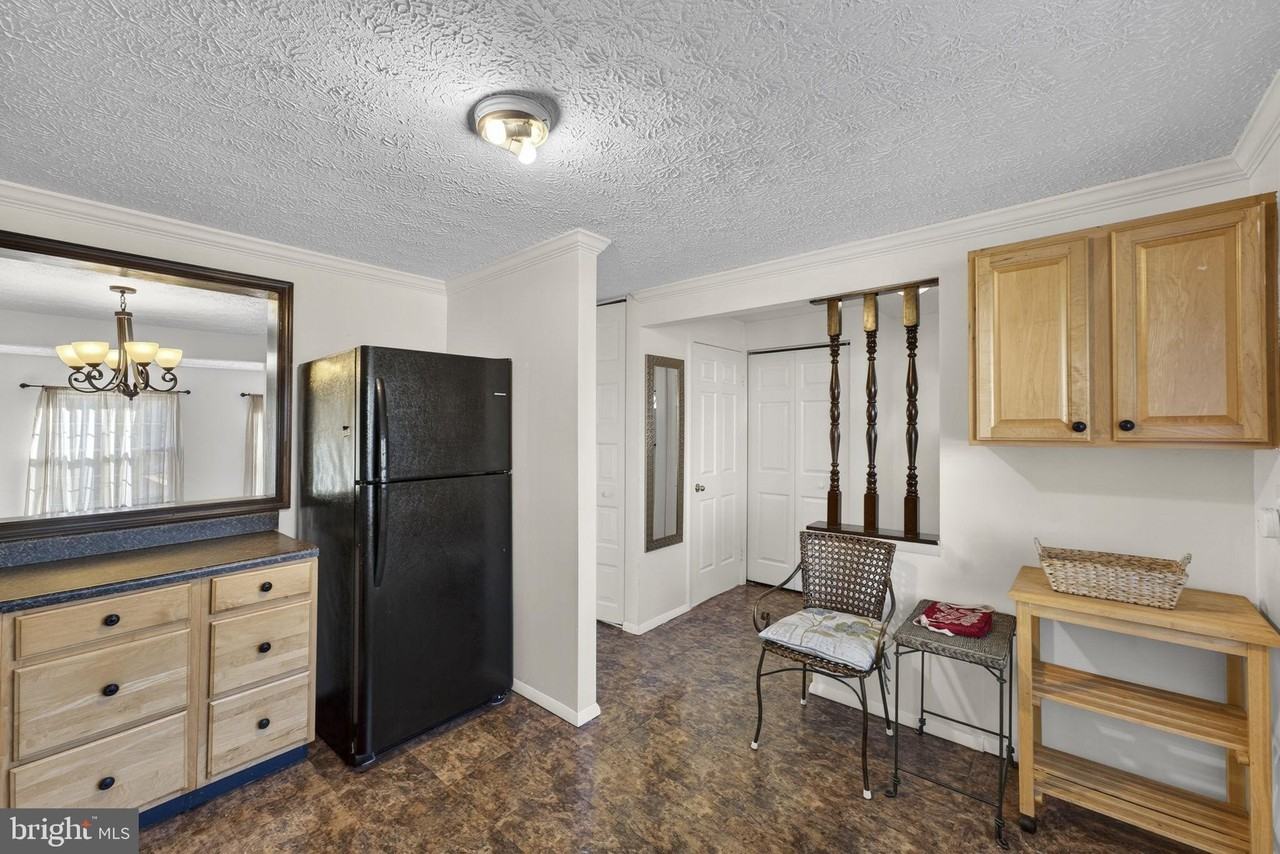 8123 Steeple Chase Ct - Photo 6 of 23