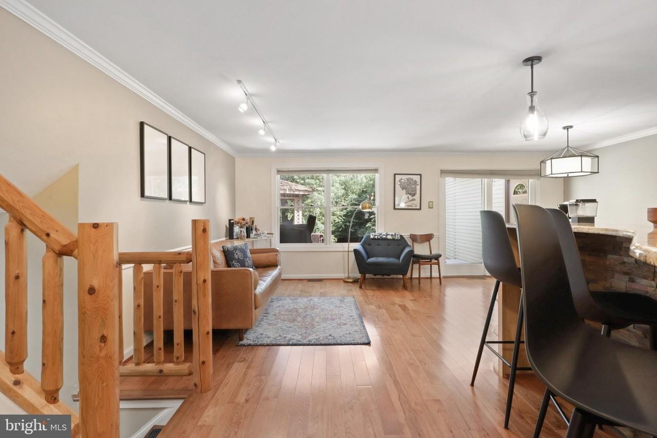 12624 Fantasia Dr - Photo 6 of 50