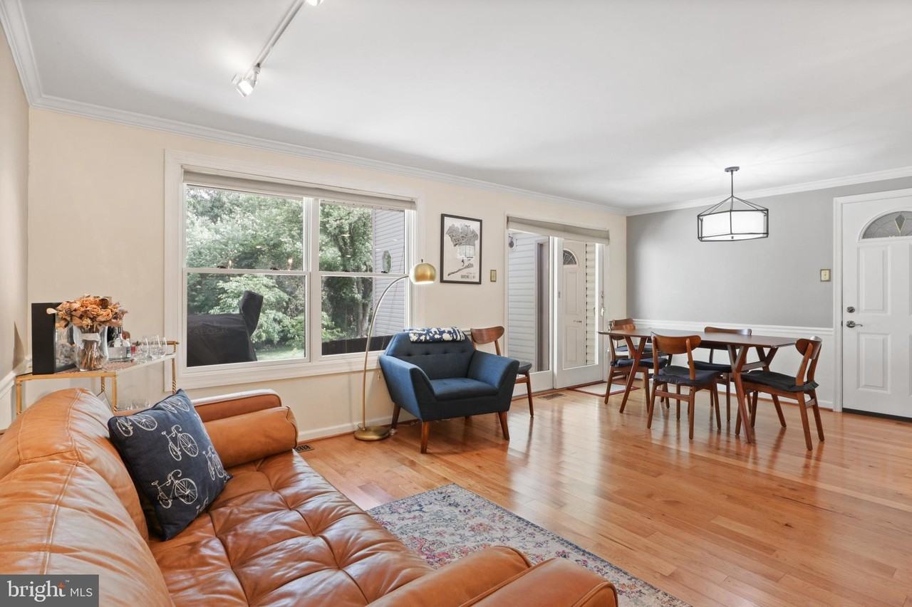 12624 Fantasia Dr - Photo 7 of 50