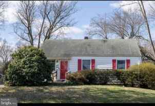 1816 Pimmit Dr - Photo 1 of 1