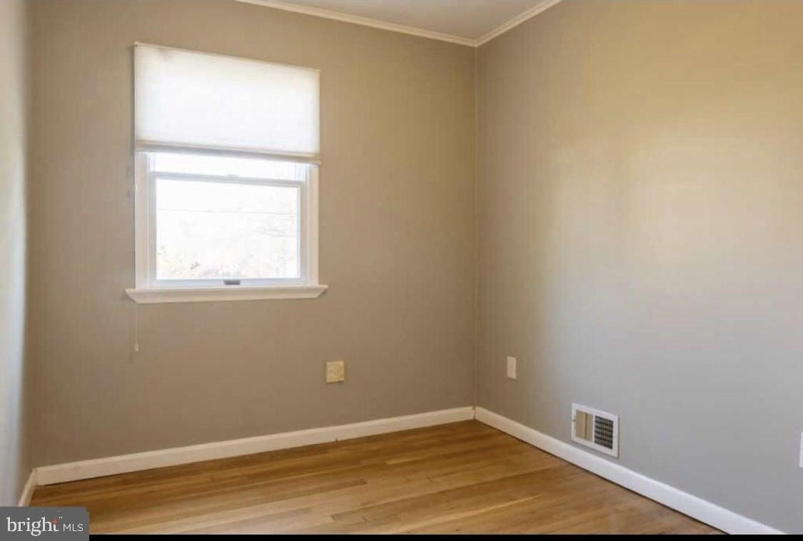 1816 Pimmit Dr - Photo 6 of 8