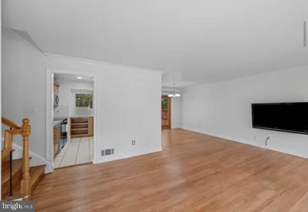 4702 Eaton Pl - Photo 4 of 15