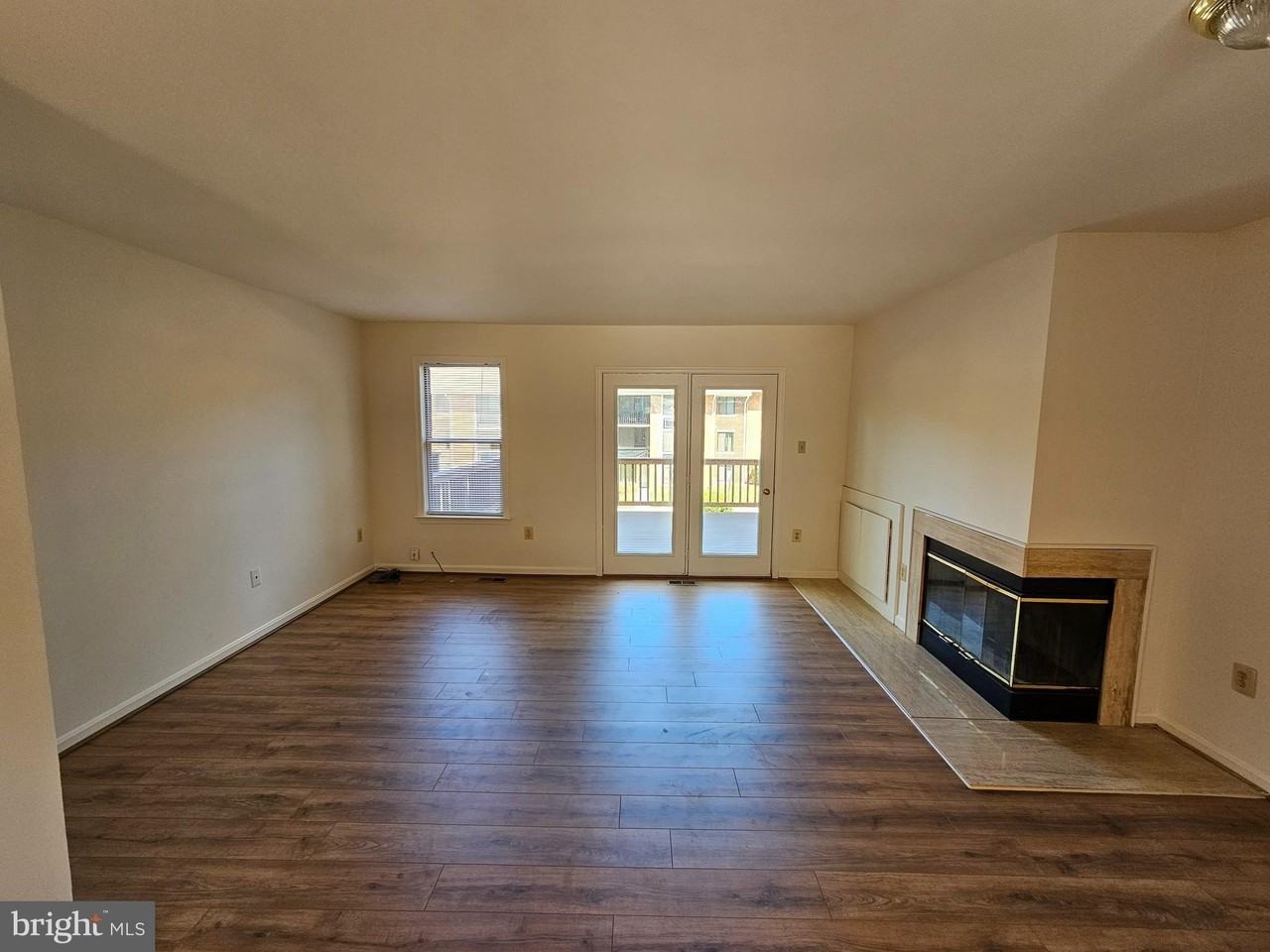 6306 Over See Ct - Photo 3 of 30