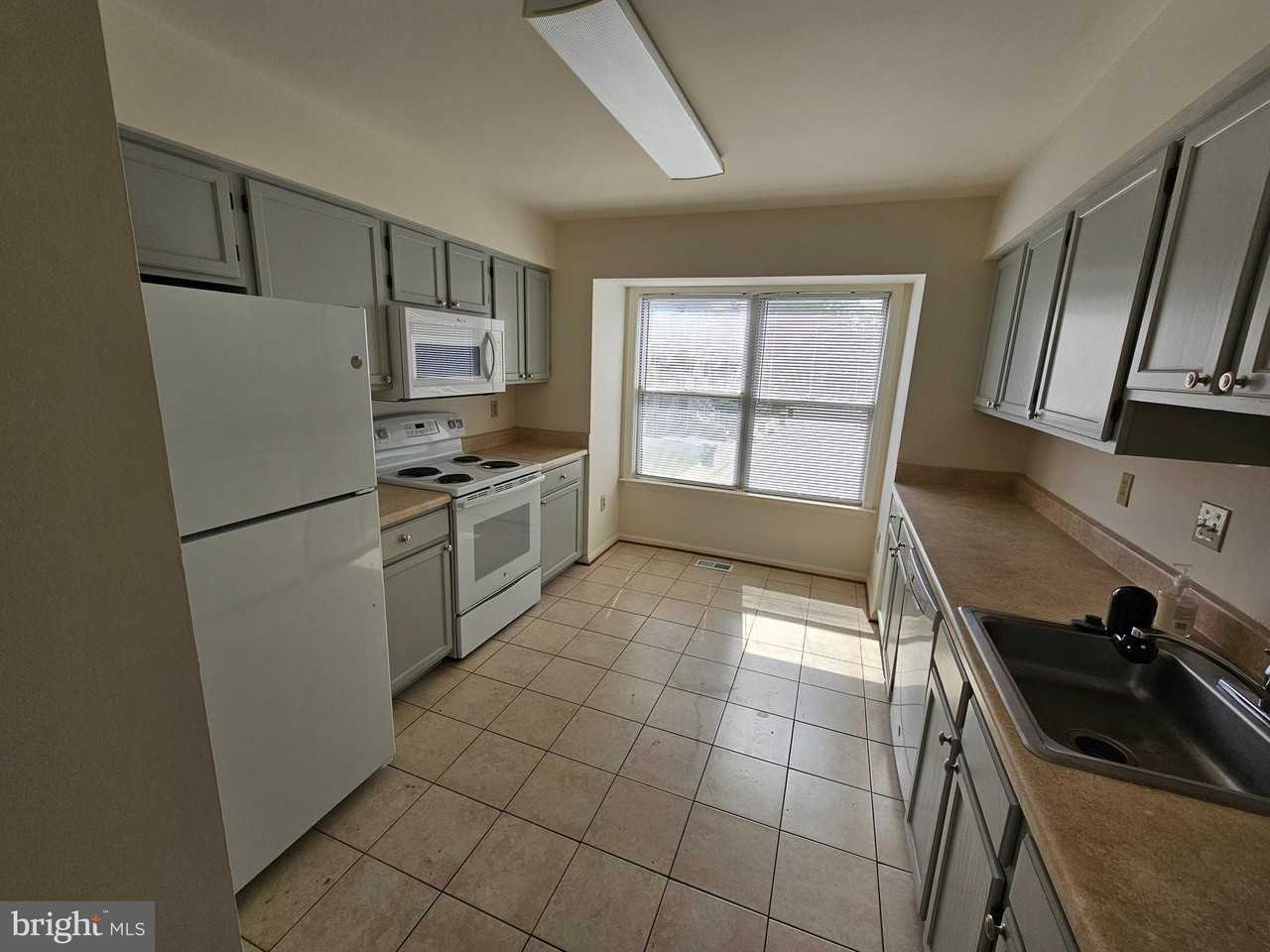 6306 Over See Ct - Photo 7 of 30