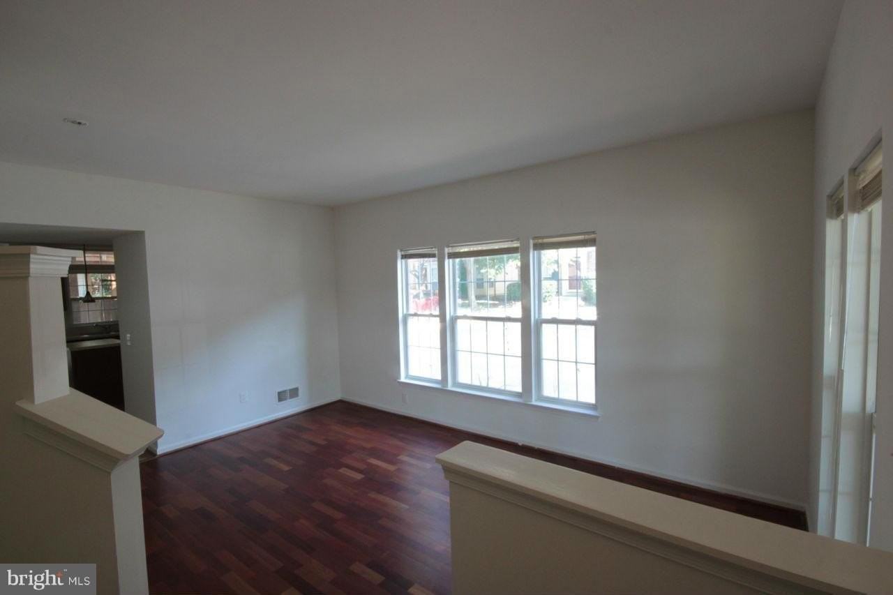 4312 Mallory Hill Ln - Photo 2 of 28