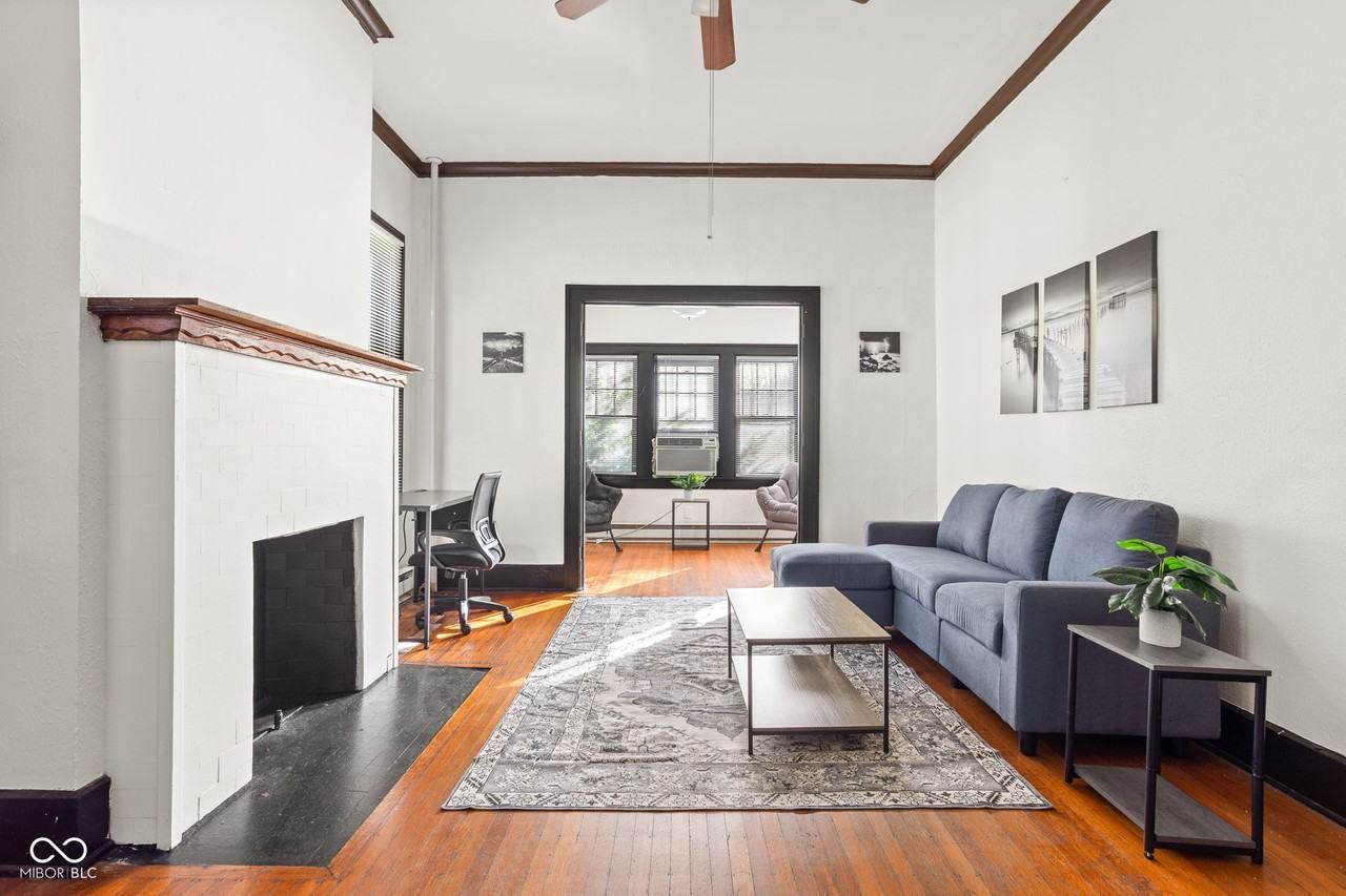 784 Woodruff Place East Dr ##2 - Photo 4 of 34