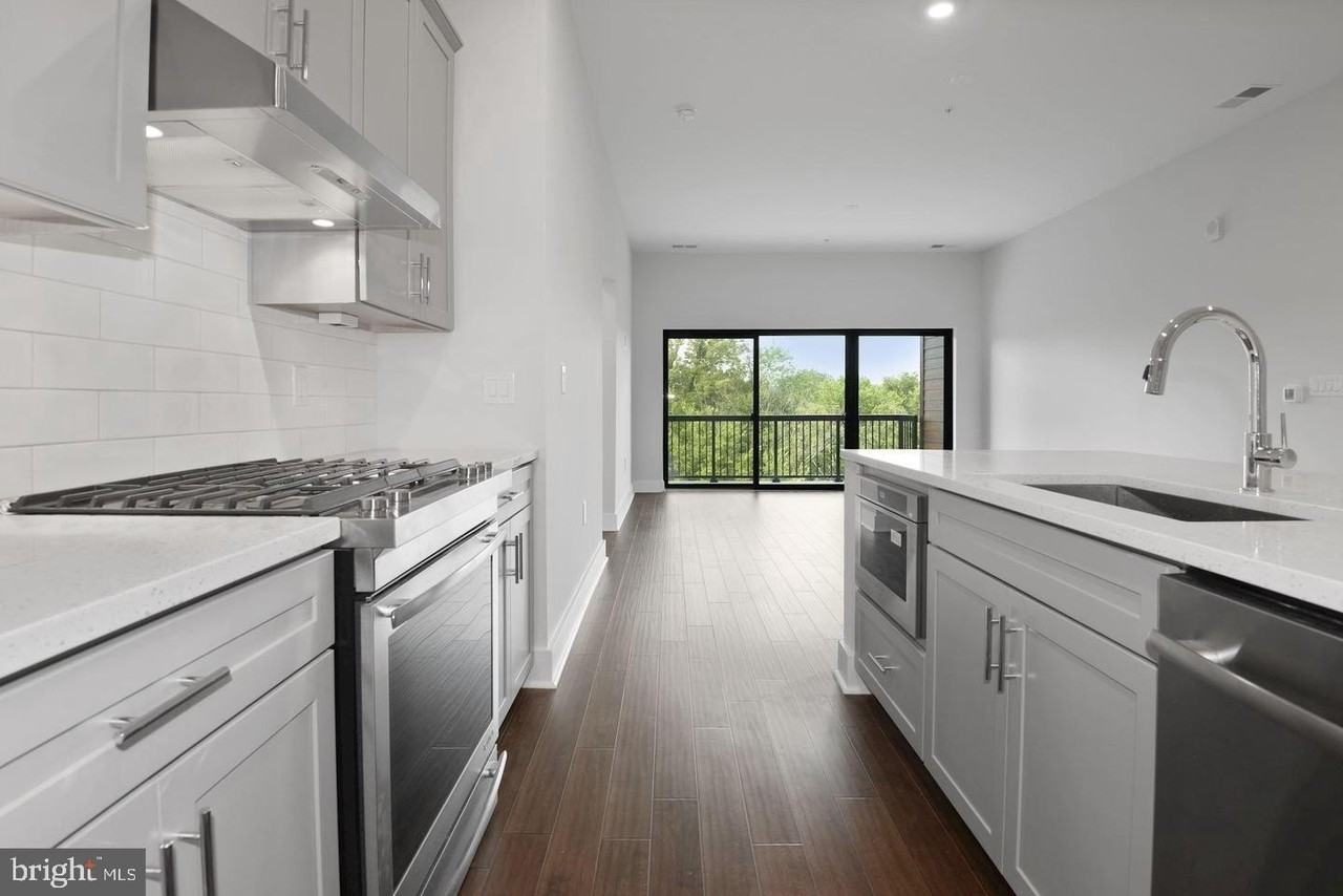 44691 Wellfleet Dr Apt 308 #308 - Photo 6 of 12