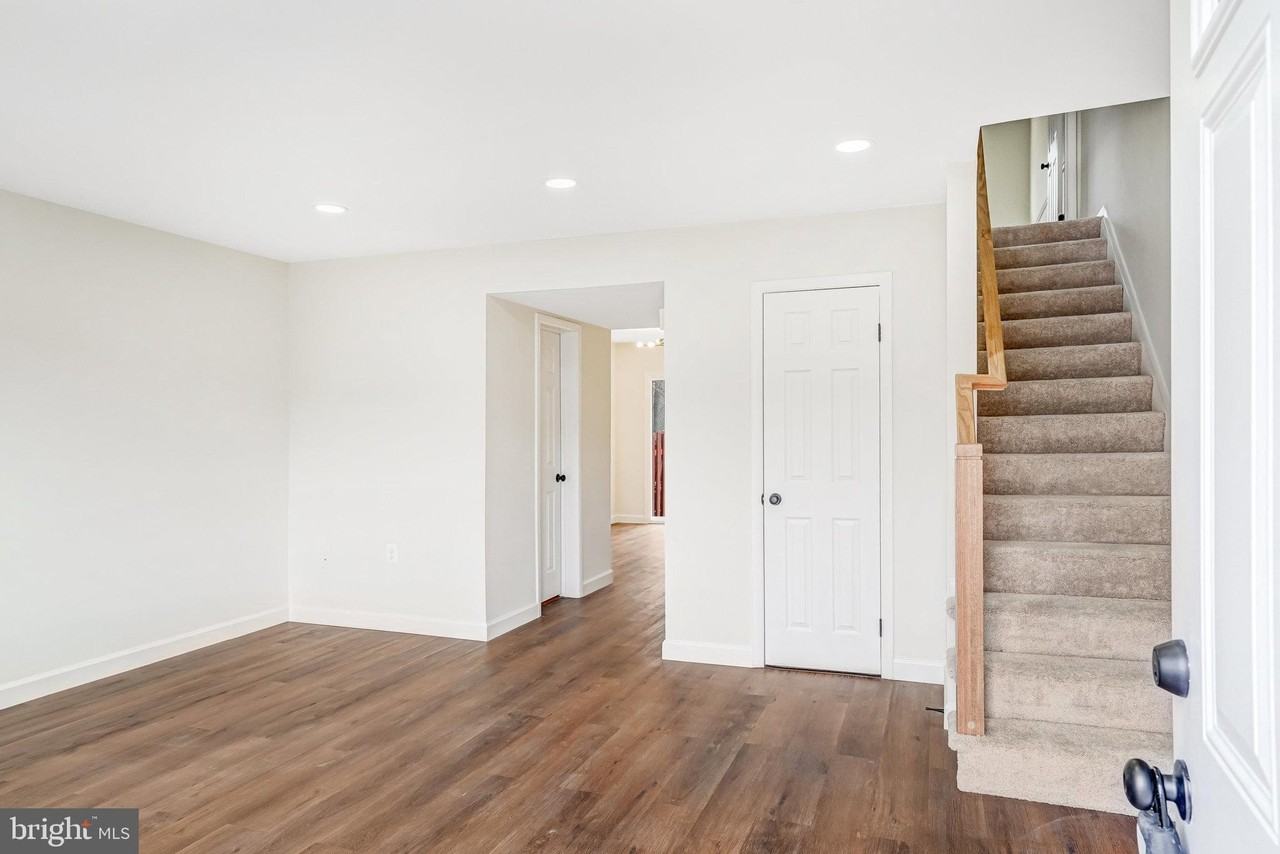 14625 Earlham Ct - Photo 4 of 23