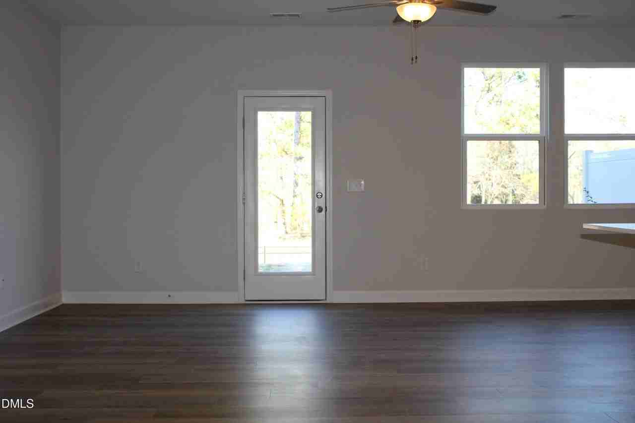 3851 Well Fleet Dr - Photo 4 of 29