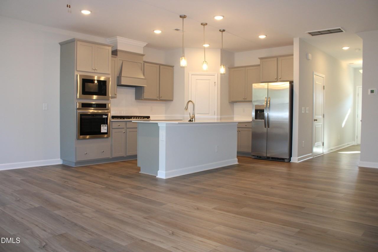 3851 Well Fleet Dr - Photo 6 of 29