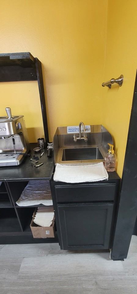 2105 N Broadway St #1 - Photo 2 of 13