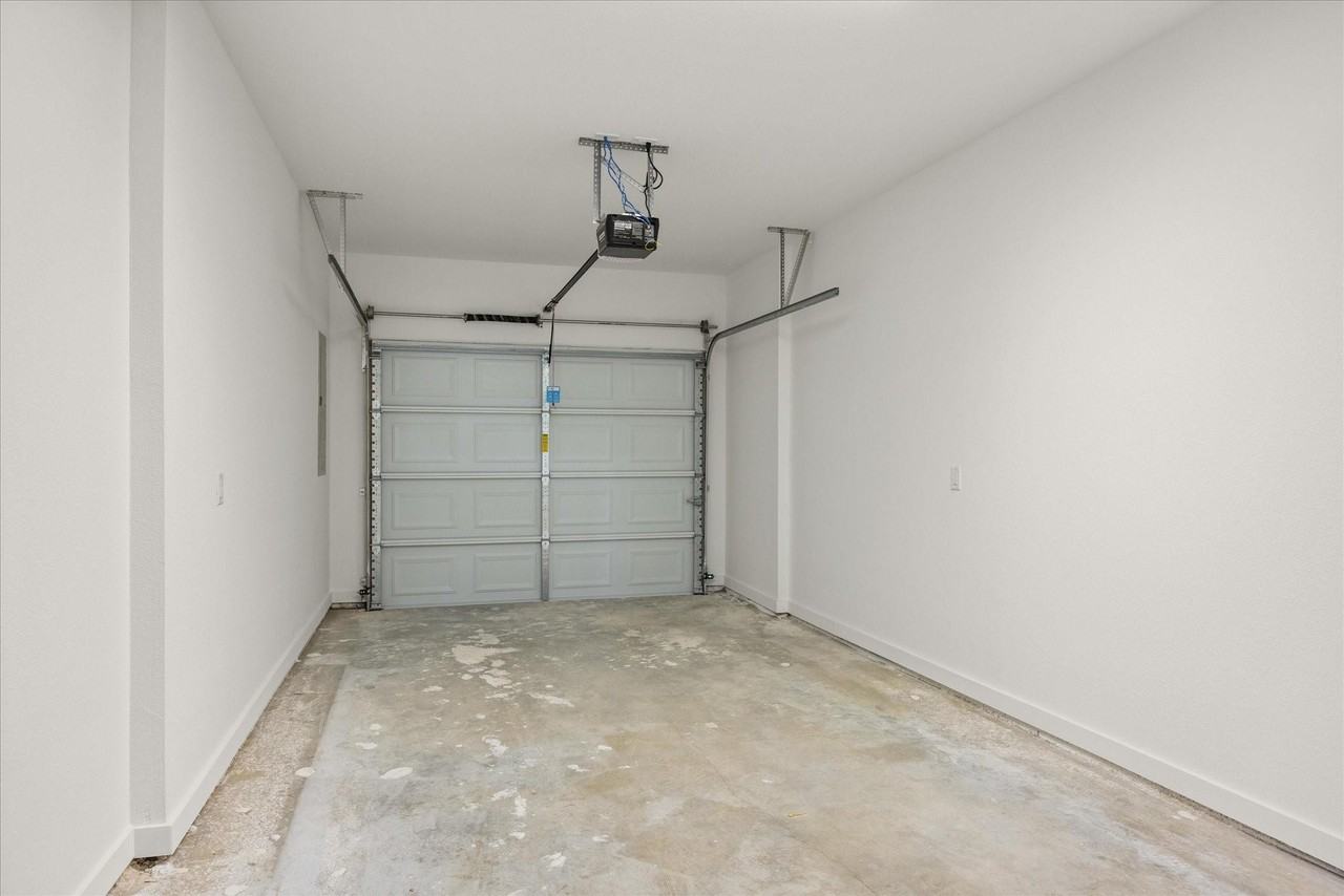 593 Galt Dr #593 - Photo 5 of 25