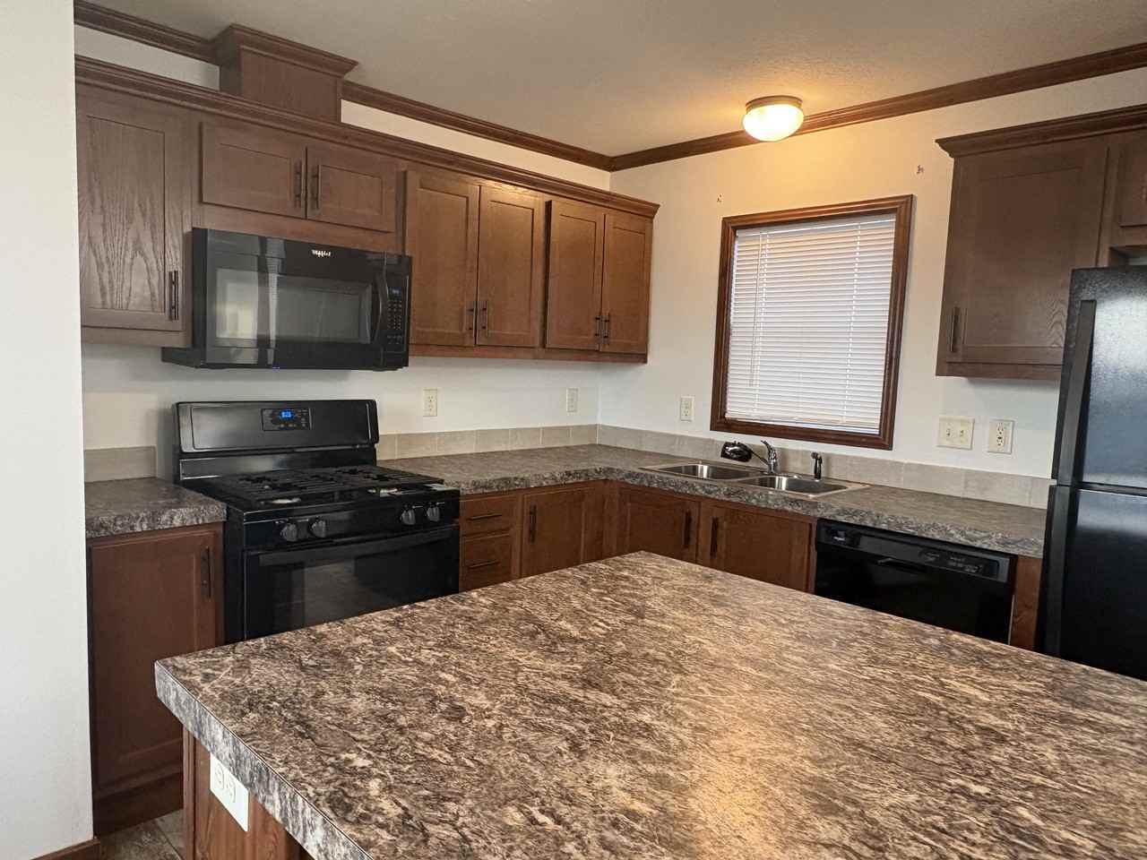 309 Se Spring Park Dr #148 - Photo 6 of 22