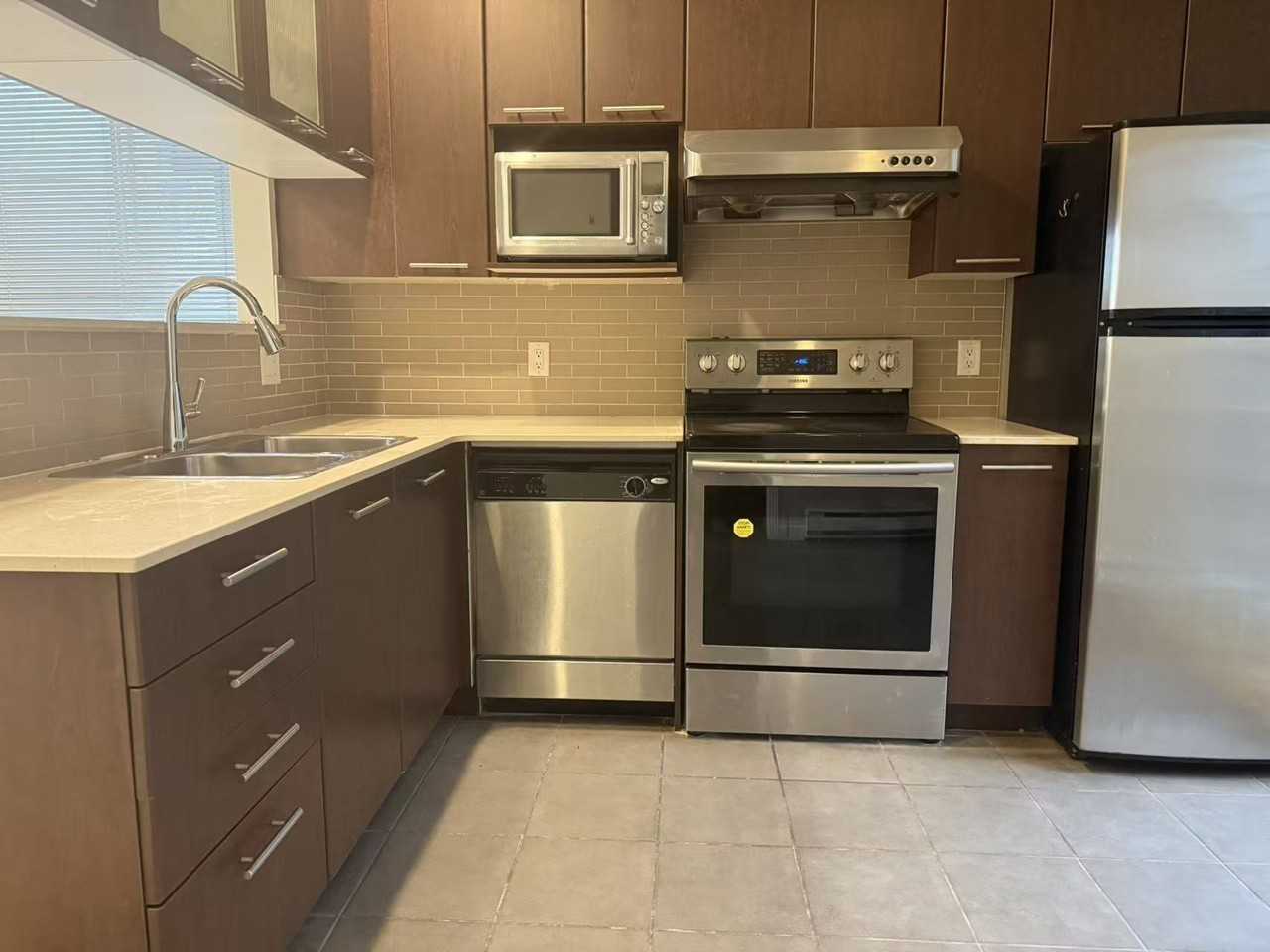 8088 Spires Gate - Photo 4 of 9