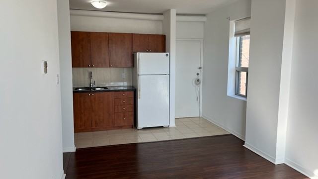 1434 Queen Street West #3 - Photo 4 of 7