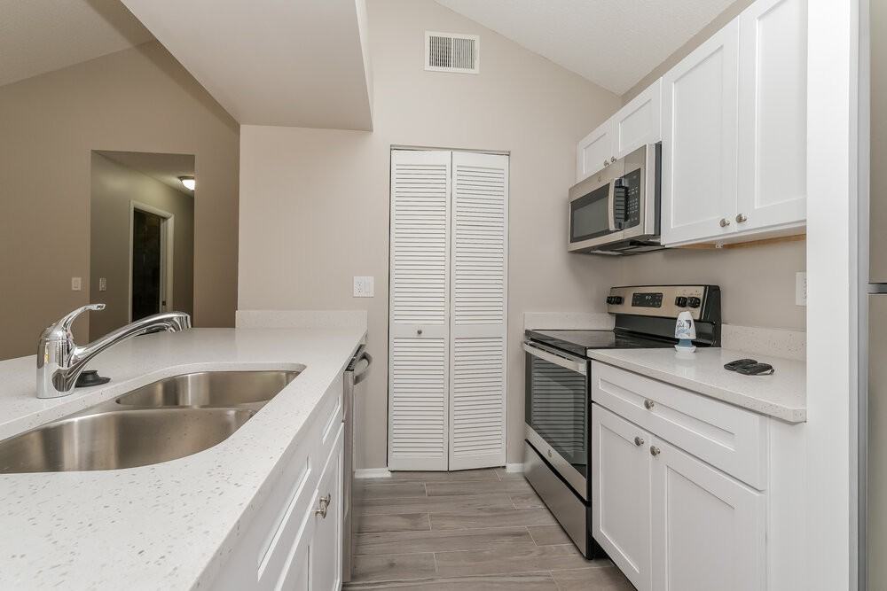 508 Sheridan Dr - Photo 6 of 16