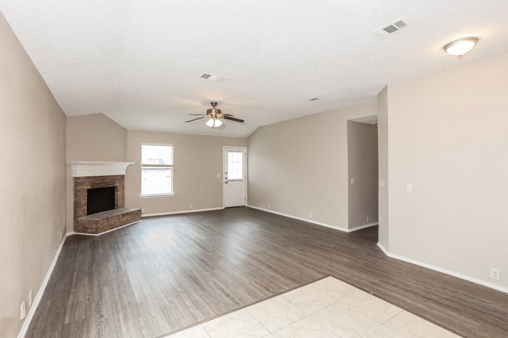 2528 Tar Heel Dr - Photo 3 of 16