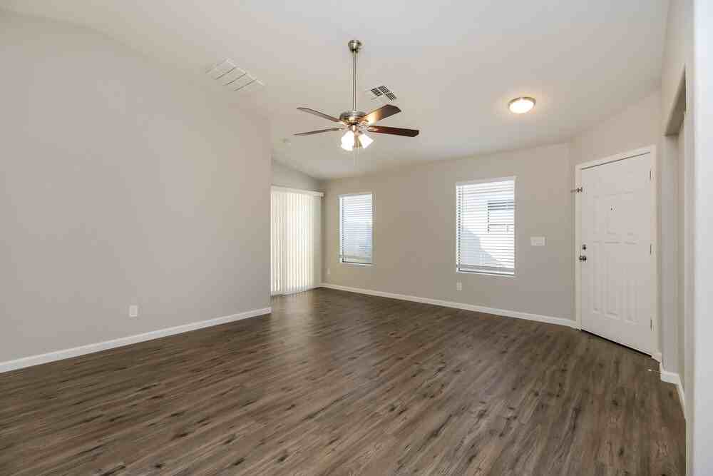 4059 E Aragonite Ln - Photo 3 of 16