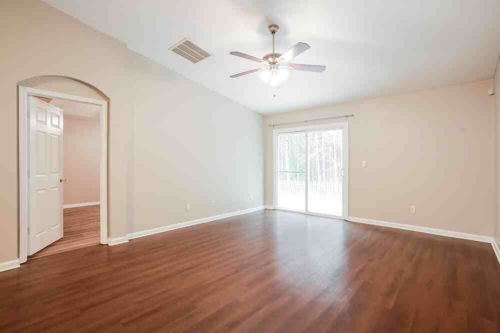 1972 Cherokee Cove Trl - Photo 4 of 16