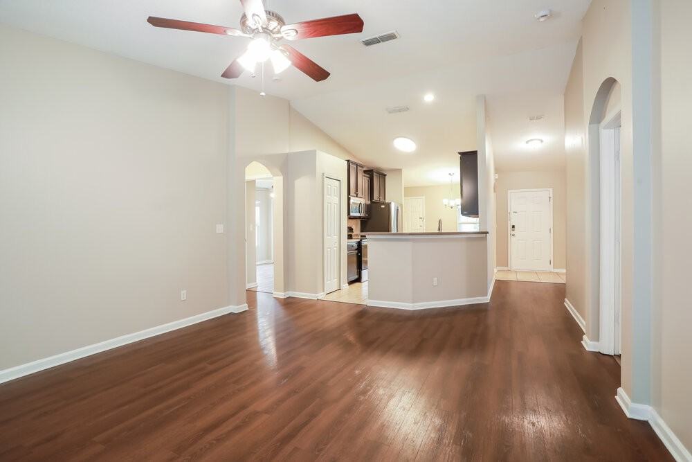 1972 Cherokee Cove Trl - Photo 5 of 16