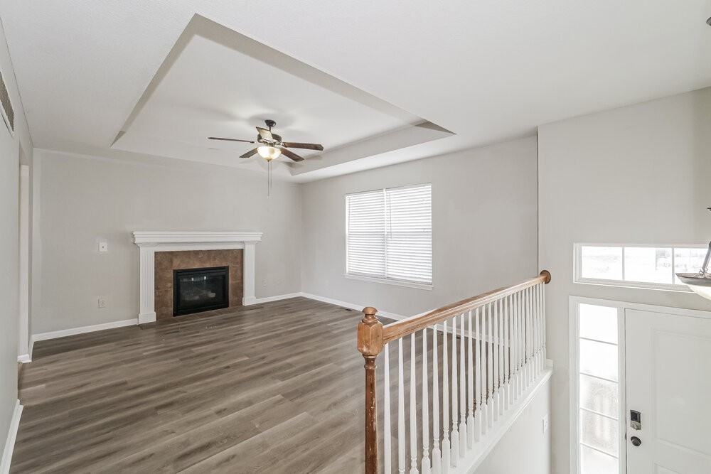 708 Fall Creek Cir - Photo 6 of 17