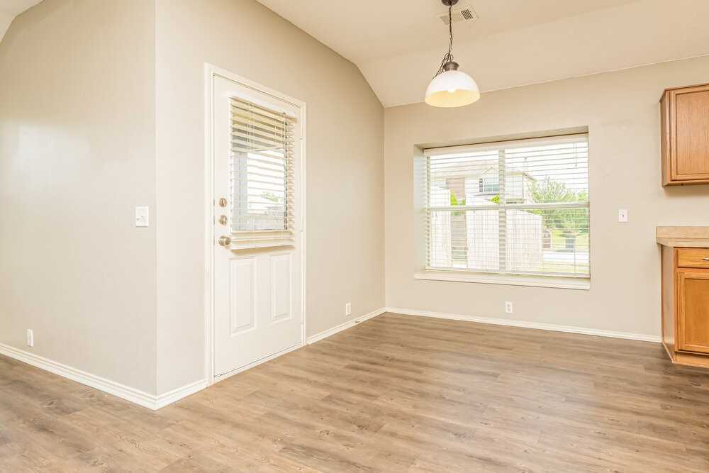 1514 Wavecrest Dr - Photo 7 of 16