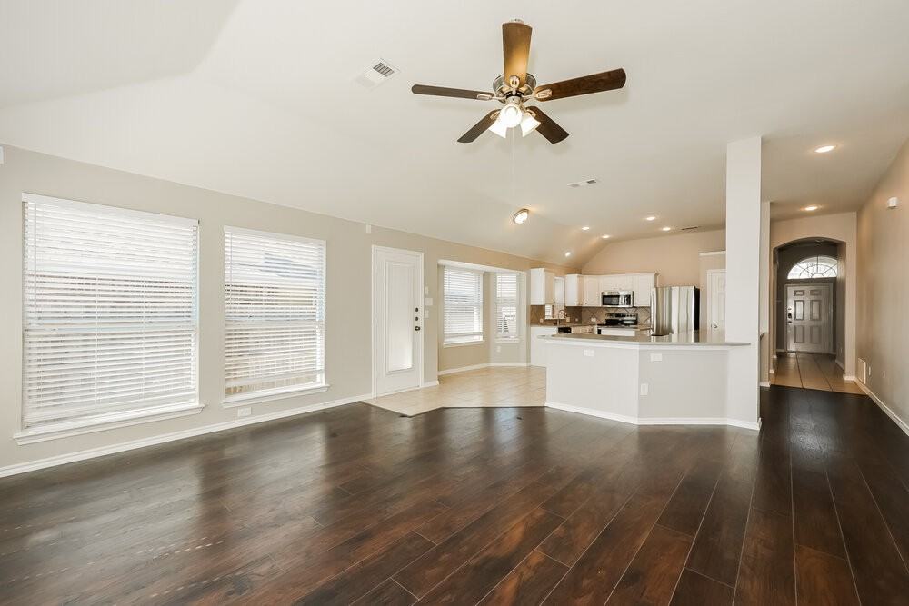 5344 Elmdale Dr - Photo 3 of 16