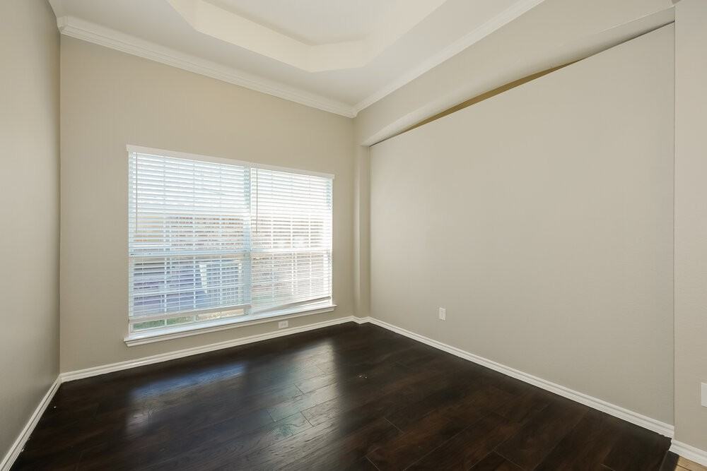 5344 Elmdale Dr - Photo 5 of 16