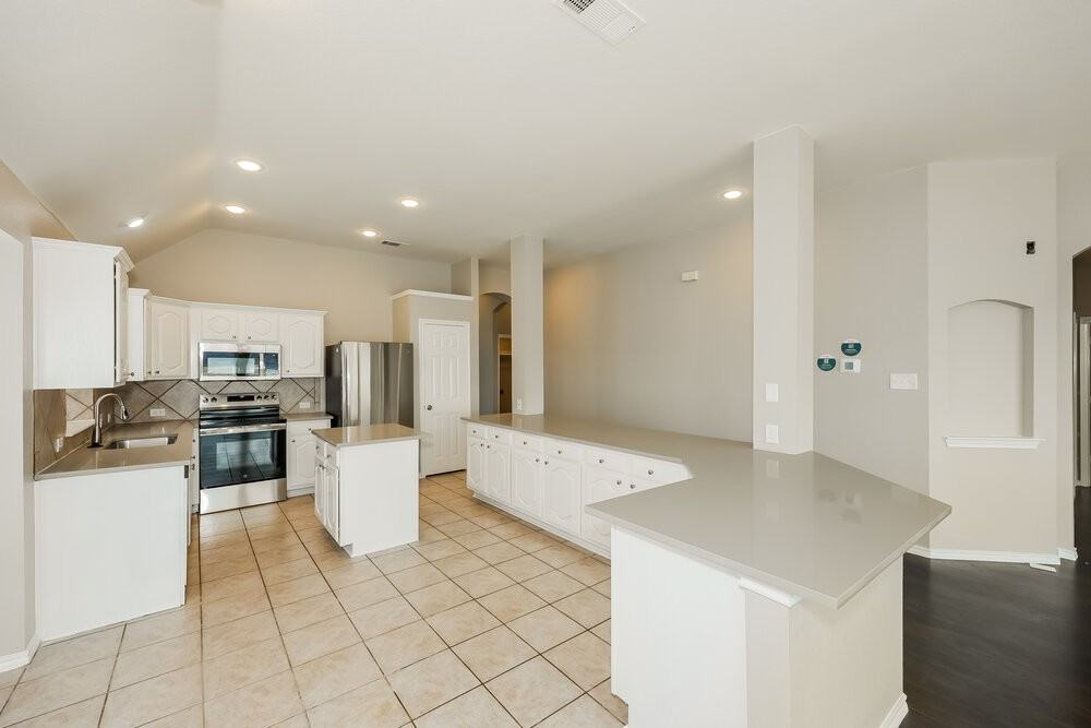 5344 Elmdale Dr - Photo 6 of 16