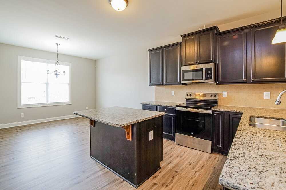 45 Oakton Dr - Photo 6 of 17