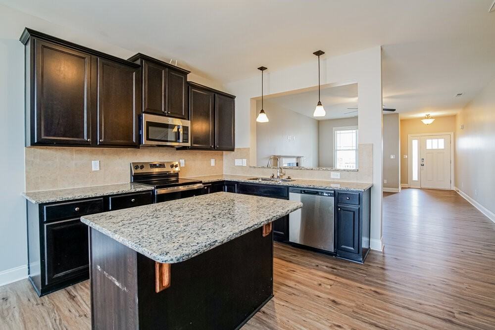 45 Oakton Dr - Photo 7 of 17