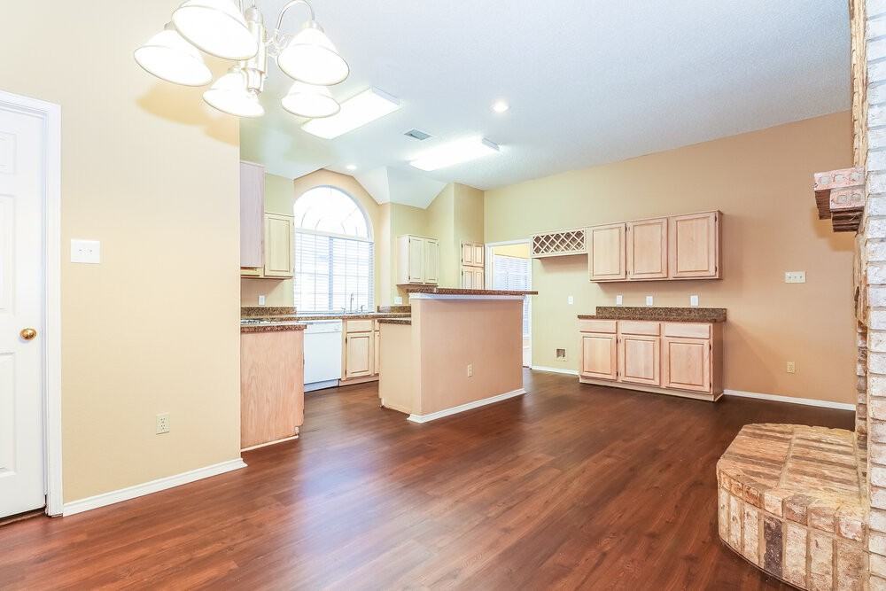 713 Claire View Dr - Photo 5 of 19