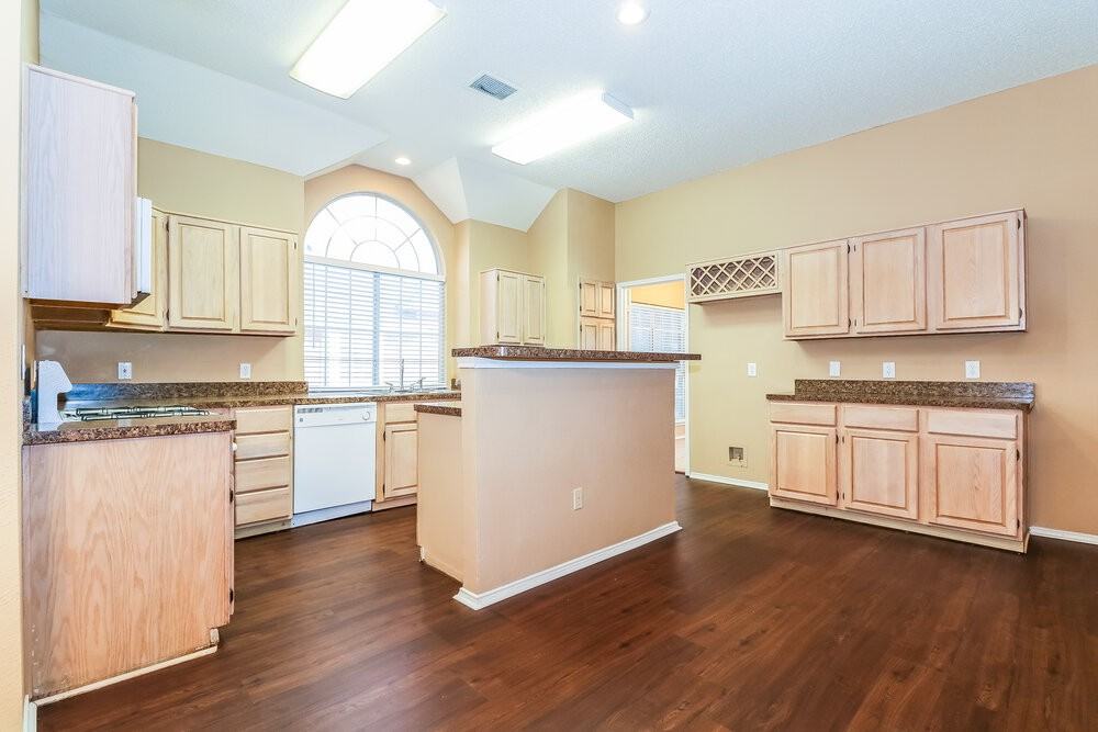 713 Claire View Dr - Photo 7 of 19