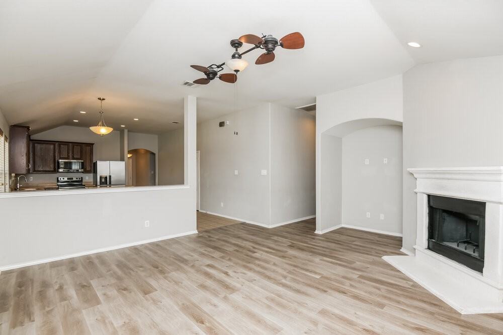 1842 Reynolds St - Photo 5 of 16