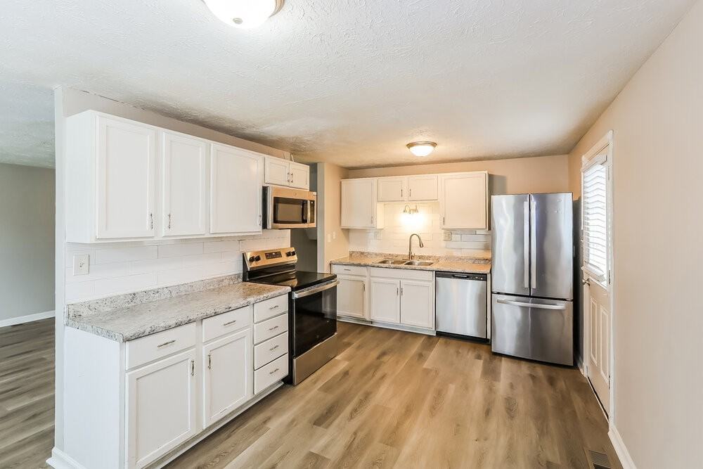 804 Moss Oak Ct - Photo 6 of 18