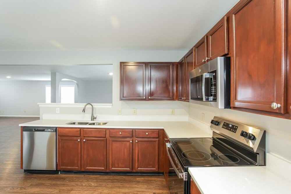 8243 Retreat Ln - Photo 6 of 17