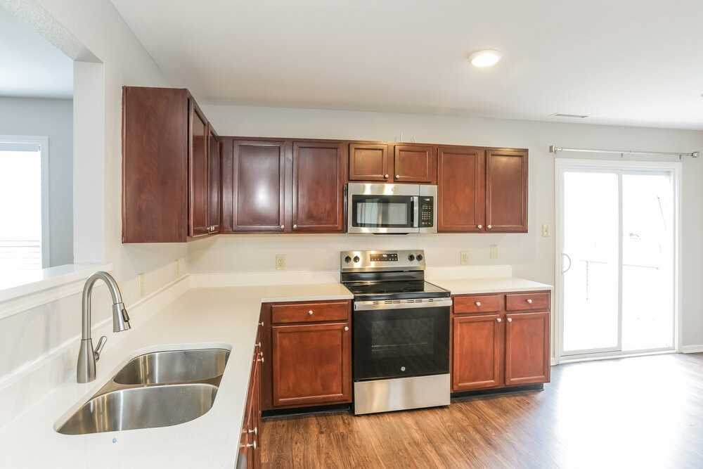 8243 Retreat Ln - Photo 7 of 17